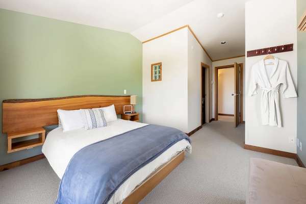 This is a photo of the room at The Healing Institute at Forbidden Plateau.