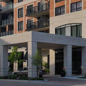 This is a photo of the retirement residence entrance at Delmanor West Village.